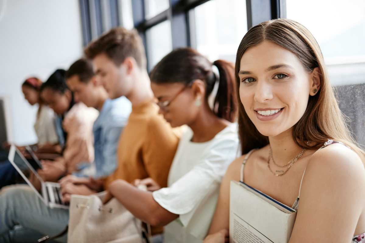 Why You Should Attend a College with a Strong Alumni Network
