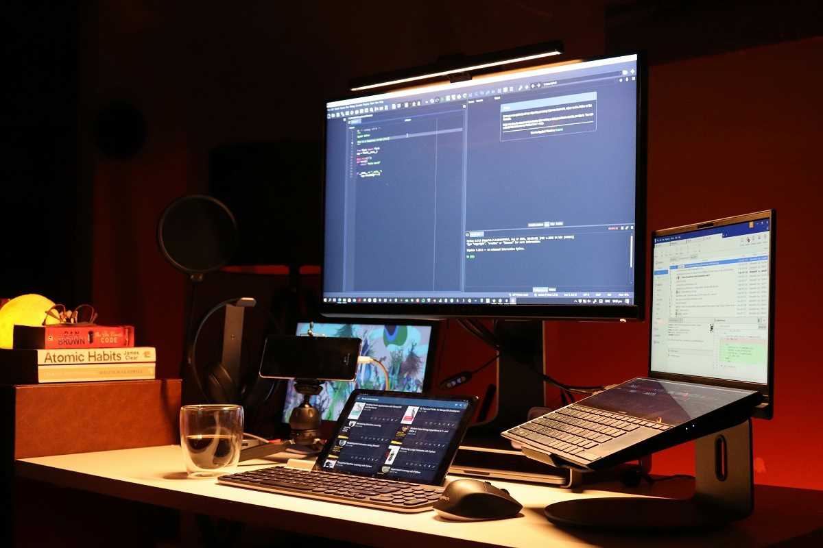 Tech Careers That Don’t Require Coding (But Still Pay Well)